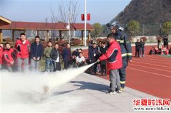 贵州省钟山区消防中队安全宣传进校园