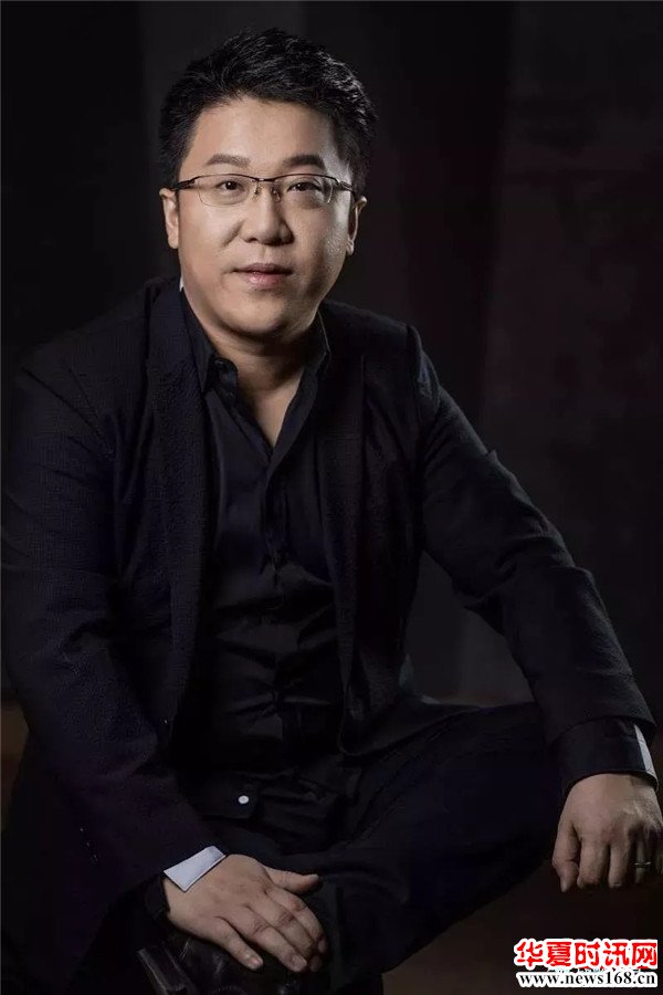 尚飞林作词的《中国时代》令人心潮澎湃 男高音歌唱家薛皓垠演唱