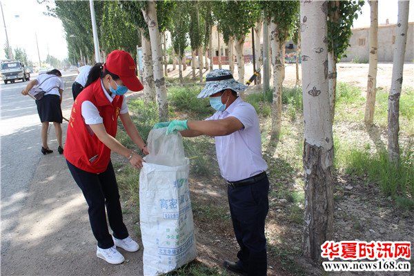 阿克苏市实验林场枣林社区“访惠聚”工作队