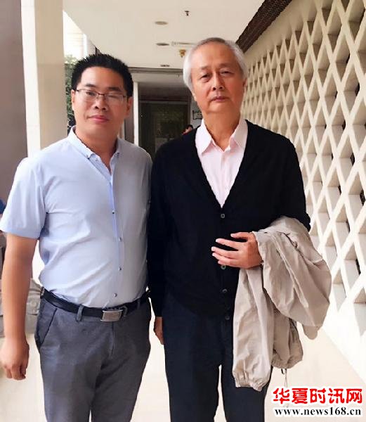 西部新闻网总编辑张龙和中国音乐家协会名誉主席、著名音乐家赵季平