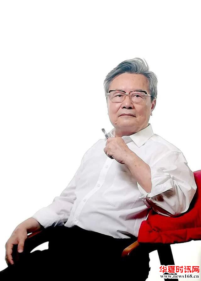 著名文化学者、文艺评论家肖云儒