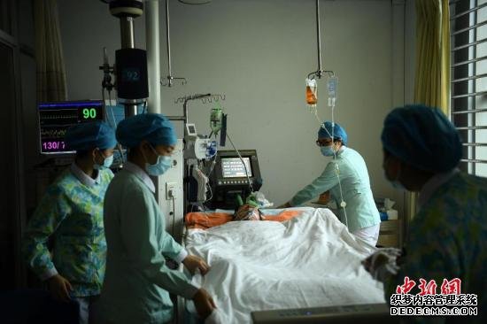 “5·12”国际护士节临近，中新网记者于5月10日探访第三军医大学新桥医院护理部。陈超 摄