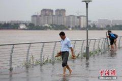 长江中下游干流水位出峰 湘江干流退至警戒水位
