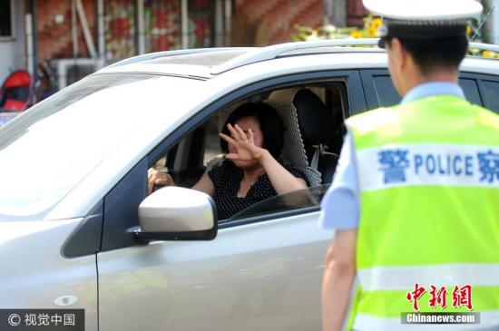 资料图：安全驾驶。图片来源：视觉中国