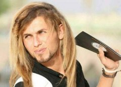 金发男模疑因长太帅被乱刀砍死