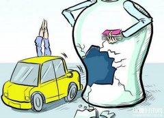 ＂碰瓷＂新招:代驾与碰瓷党串通 专挑酒后车主下手