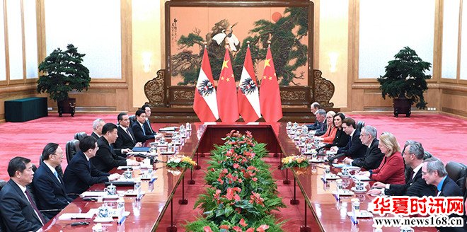 习近平同奥地利总统范德贝伦举行会谈