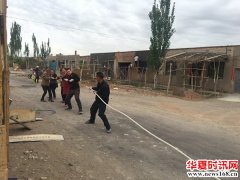 阿克苏市人民法院驻静湖社区工作队:深入群众走基层 众人拾柴火焰高