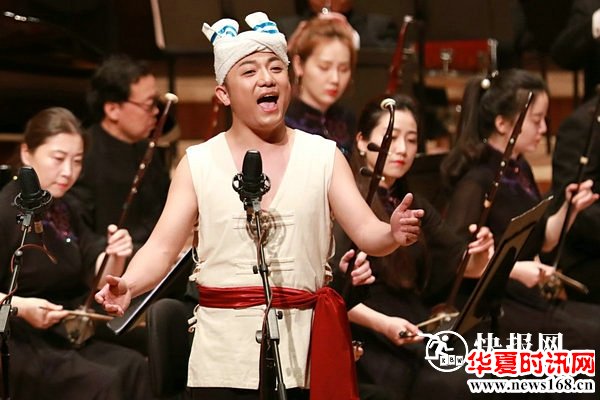 陕北歌王周淋举办毕业音乐会 携小女儿献唱《九儿》惊艳全场