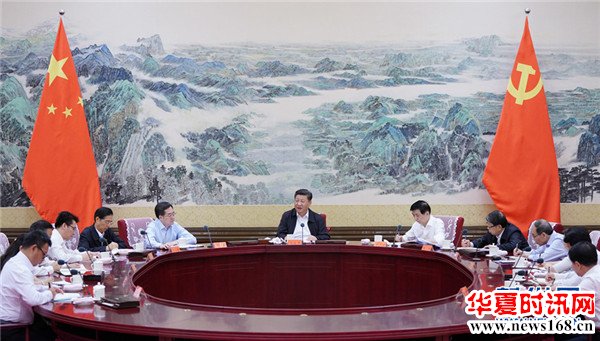 习近平同团中央新一届领导班子成员集体谈话