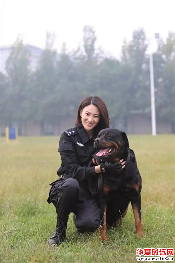 侯梦莎高学历的最美军花感情却一片空白