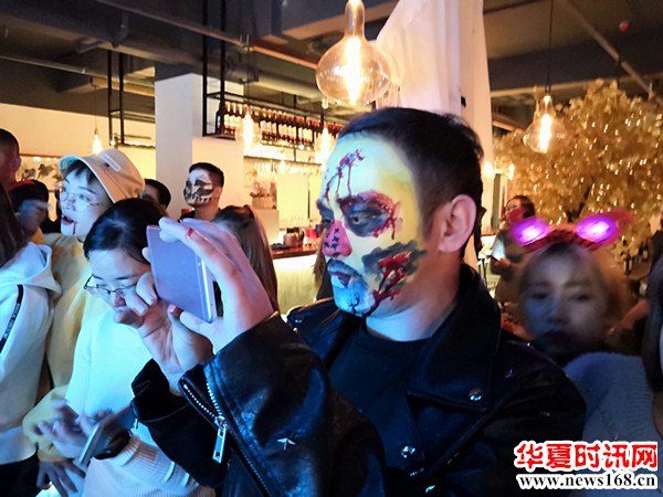 德力森原浆啤酒万圣节
