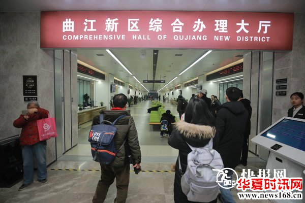 西安曲江新区推新政贴心为百姓服务 大唐不夜城换新装惊艳世人