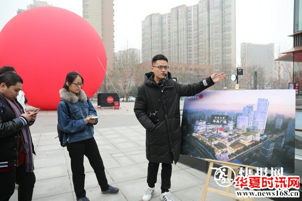 西安曲江新区推新政贴心为百姓服务 大唐不夜城换新装惊艳世人