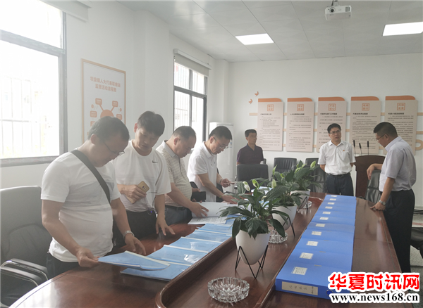 江口县人大:安顺市西秀区人大来江考察人大代表联络站建设工作