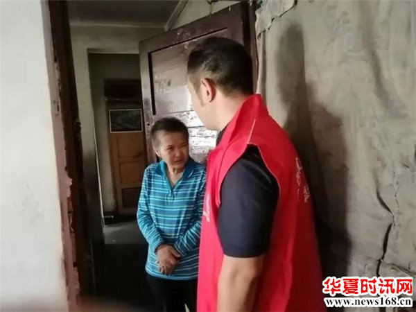 品格融侨幼儿园慰问利君西社区困难老人，用爱心传递温暖