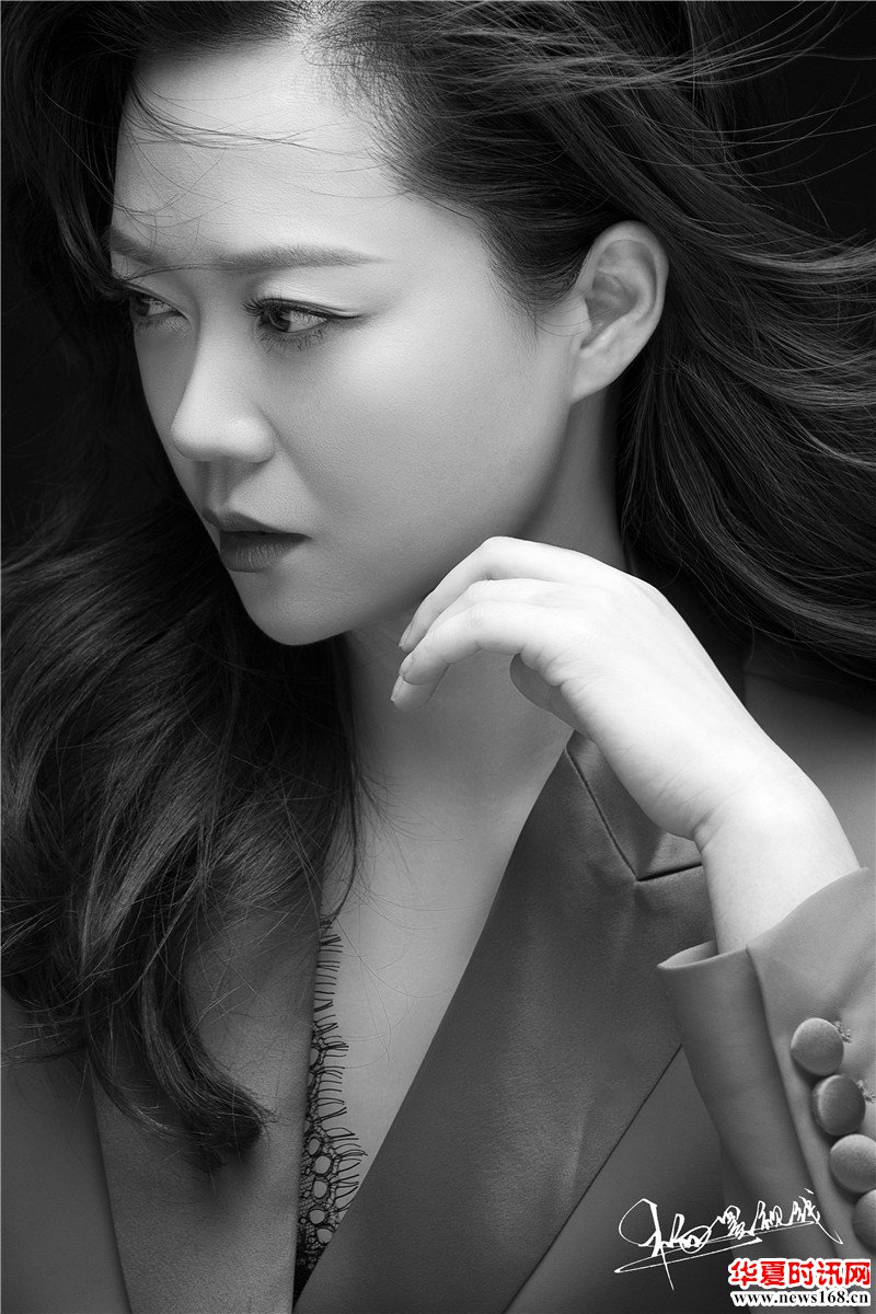 人物    陕西广播电视台节目主持人时冬瑾私人化师     榆林电视台