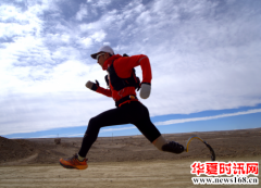 刀锋战士独脚潘，一条腿成功穿越千里戈壁