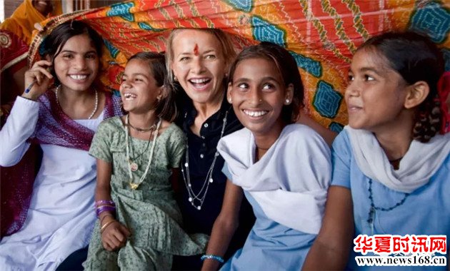 荷兰的二王妃玛贝尔·威西·斯密特和她的姊妹们