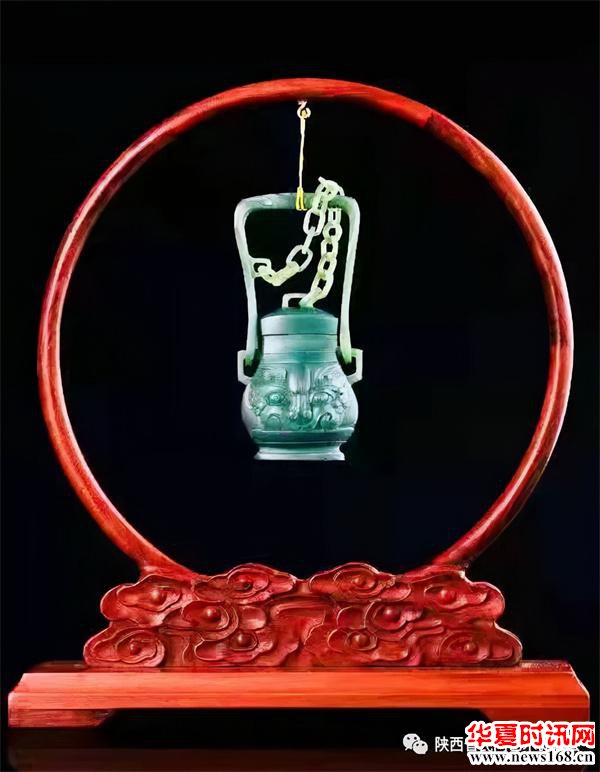 《提梁卣》/ 玉雕 / 赵伟峰玉雕作品