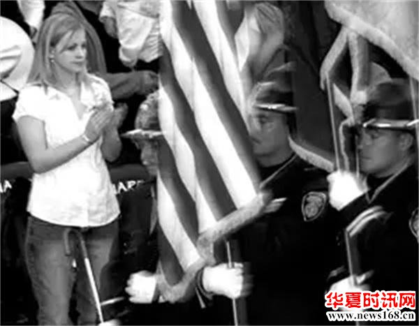 伊拉克战争中被打造成女英雄的19岁美国女兵杰西卡林奇揭秘美国的可耻过往