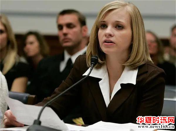 伊拉克战争中被打造成女英雄的19岁美国女兵杰西卡林奇揭秘美国的可耻过往