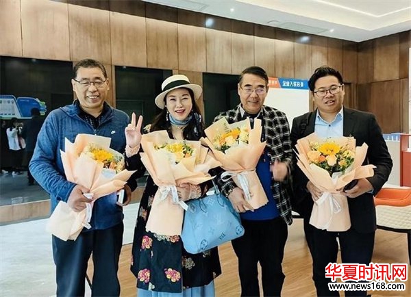 全民免疫公益计划形象大使,环球夫人大赛荣誉主席、评委——李倩