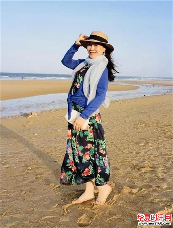 环球夫人大赛荣誉主席、评委——李倩