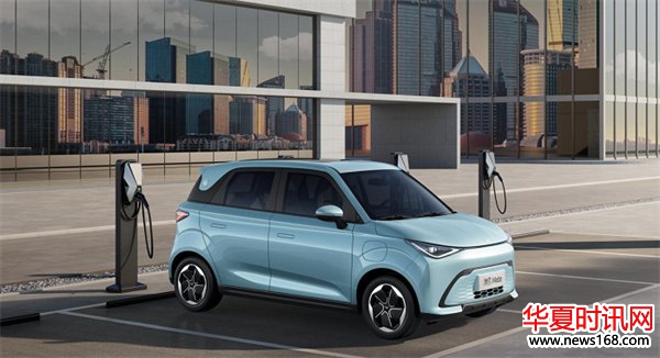 年轻人第一台车怎么选？拾月Mate颜值、实力均在线