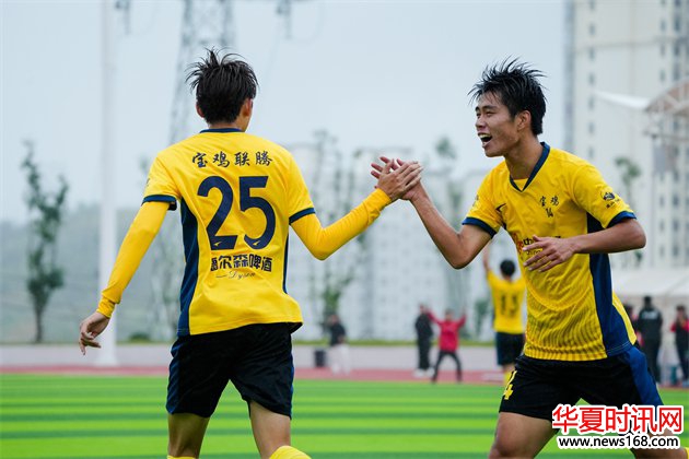 德尔森啤酒赞助的陕西联腾足球队问鼎2025陕西省足球五级联赛总冠军