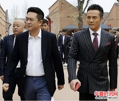 张嘉译每次拍戏都带上表弟姬他，姬他火了，张嘉译很欣慰