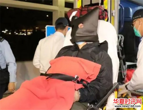 香港39岁休班警员抢佩枪，拟认罪！案发时因涉嫌偷拍裙底正被调查