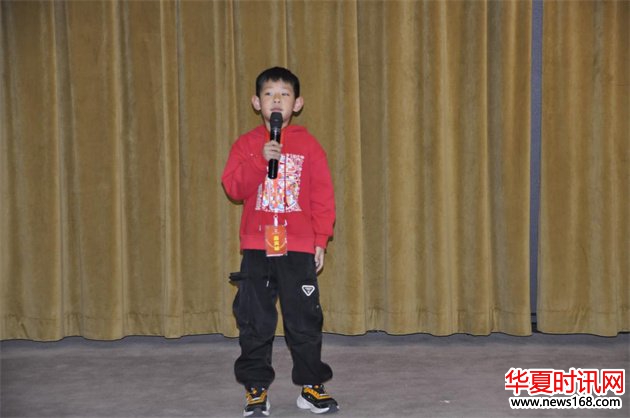 杨明甄的诗词朗诵