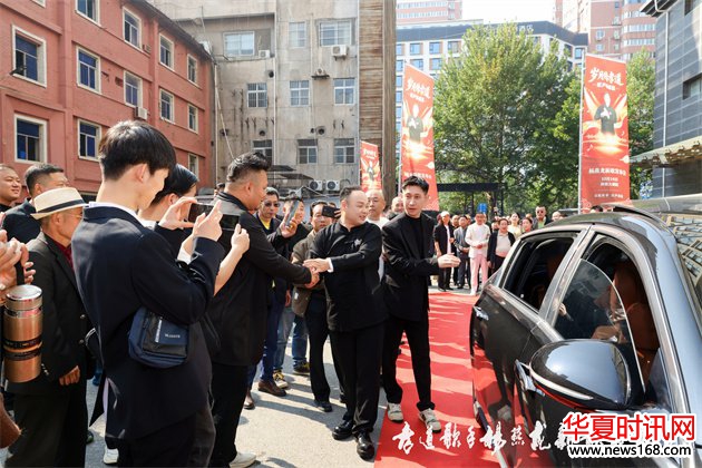 杨燕龙新歌发布会《跪天跪地跪父母》