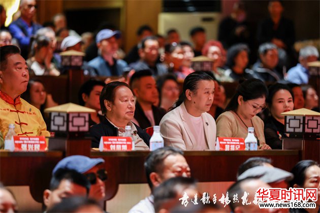 杨燕龙新歌发布会《跪天跪地跪父母》